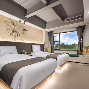 Simplified Twin Bed